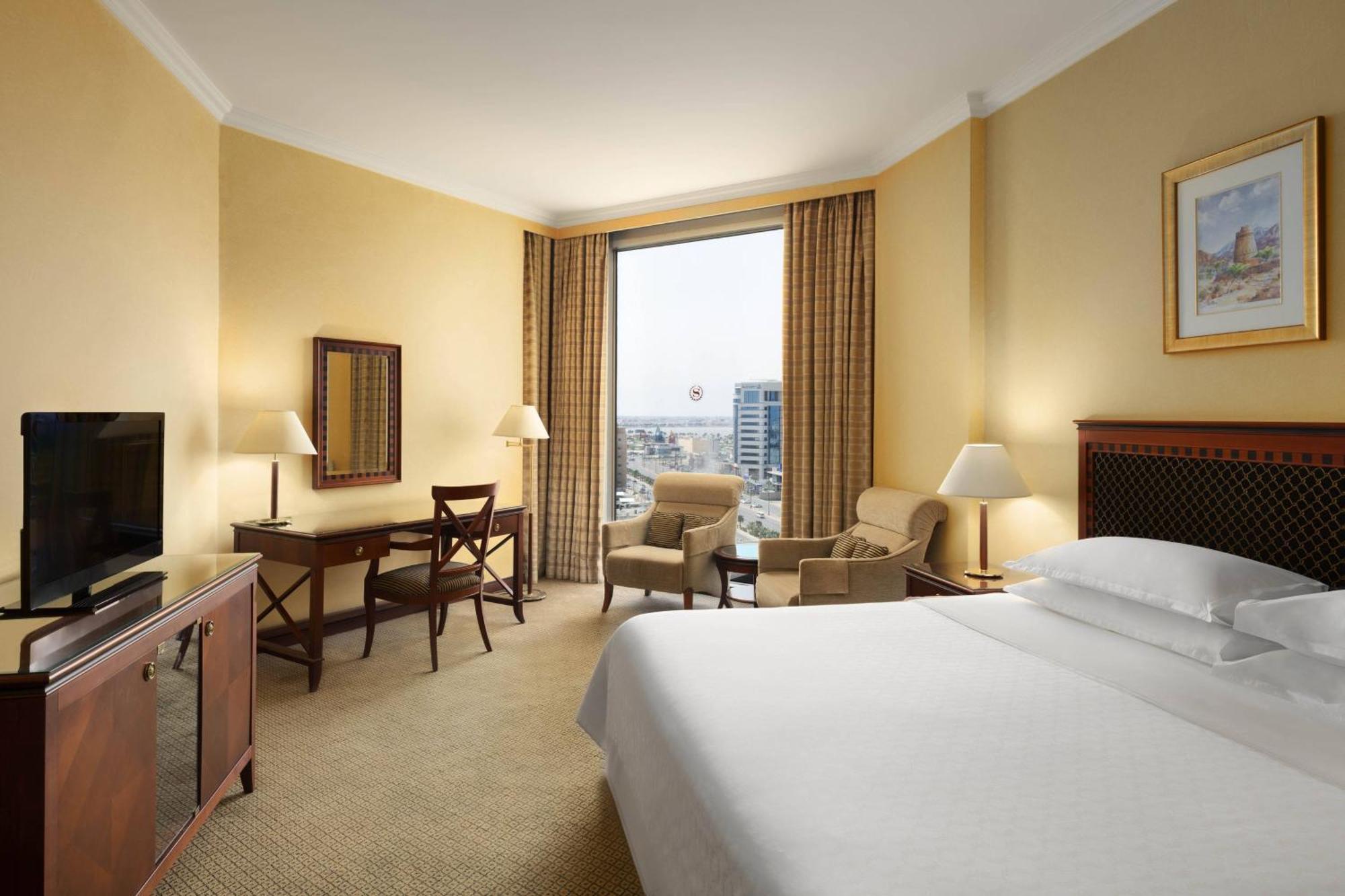 达曼喜来登会议中心酒店 外观 照片 A guest room at the hotel